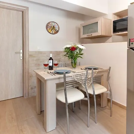 Sweet Home Apartment Gaios Extérieur photo